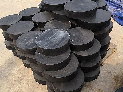 克拉玛依板式橡胶支座由若干层橡胶片与薄钢板经加压硫化